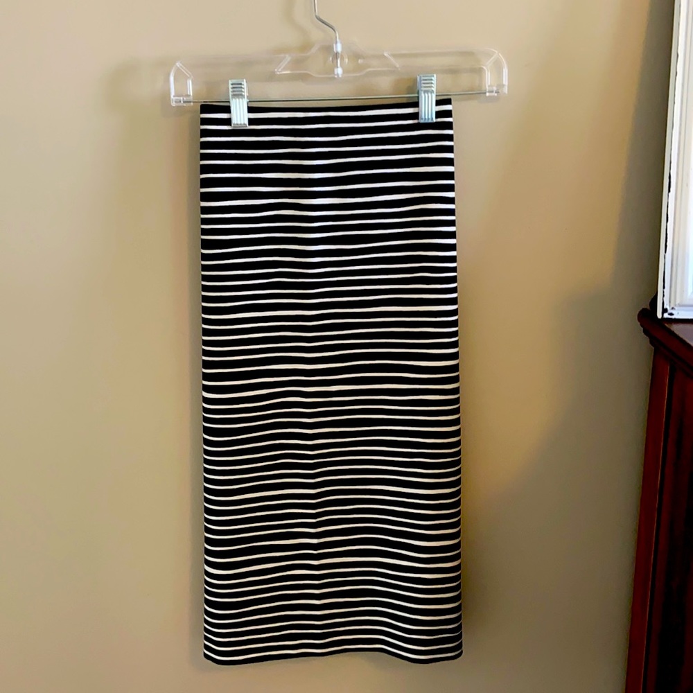 Loft black and shite stripe pencil skirt